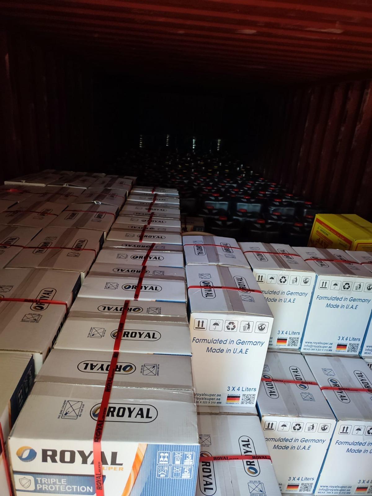 Lubricantes Royal Super listos para despachar